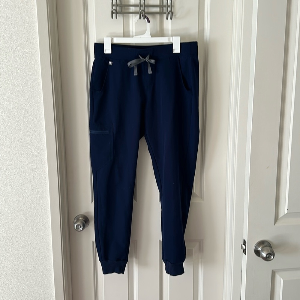 Navy blue Zamora figs joggers